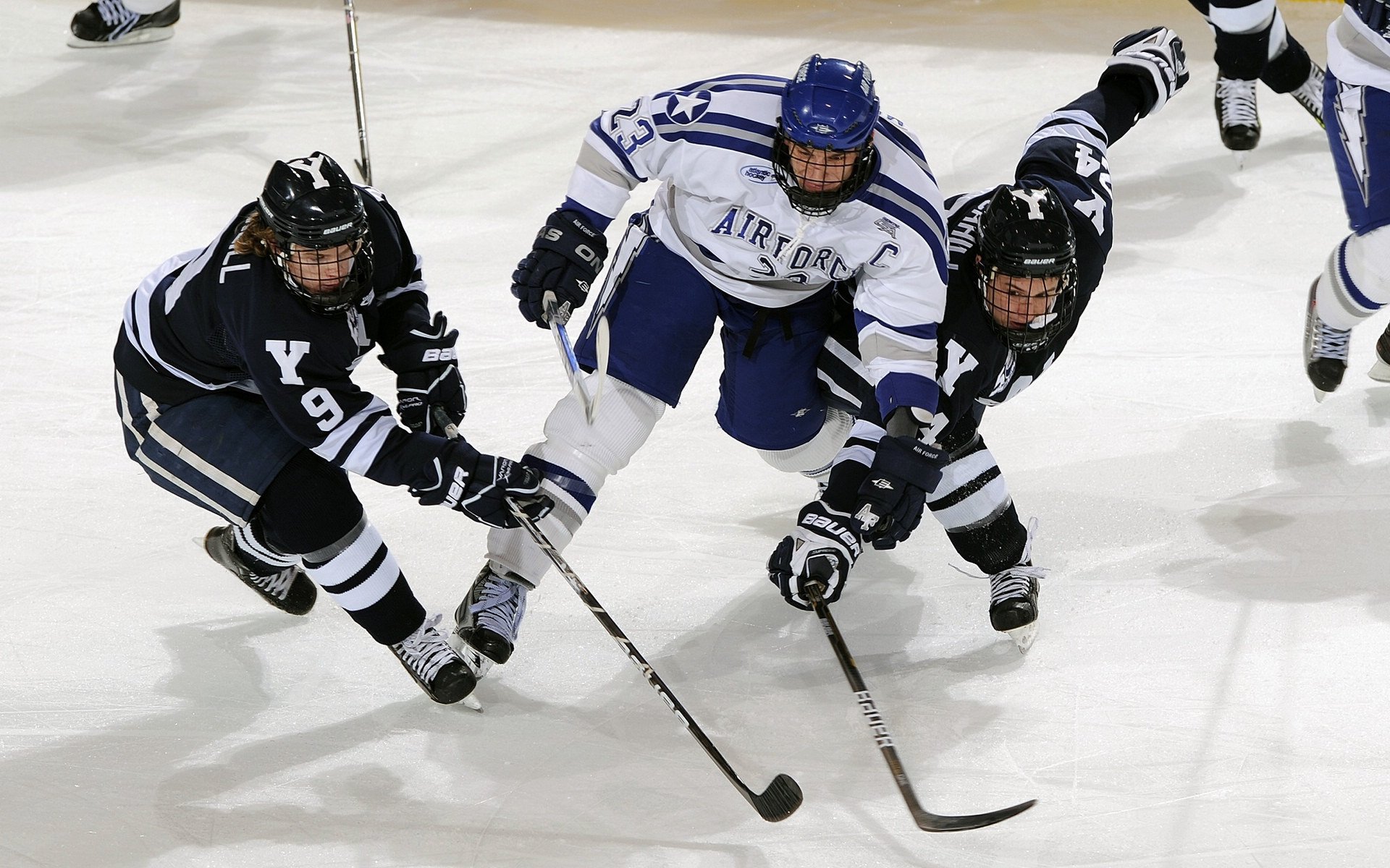 当雷霆劈开黄蜂，小贾伦·杰克逊在抢七夜的封神之路