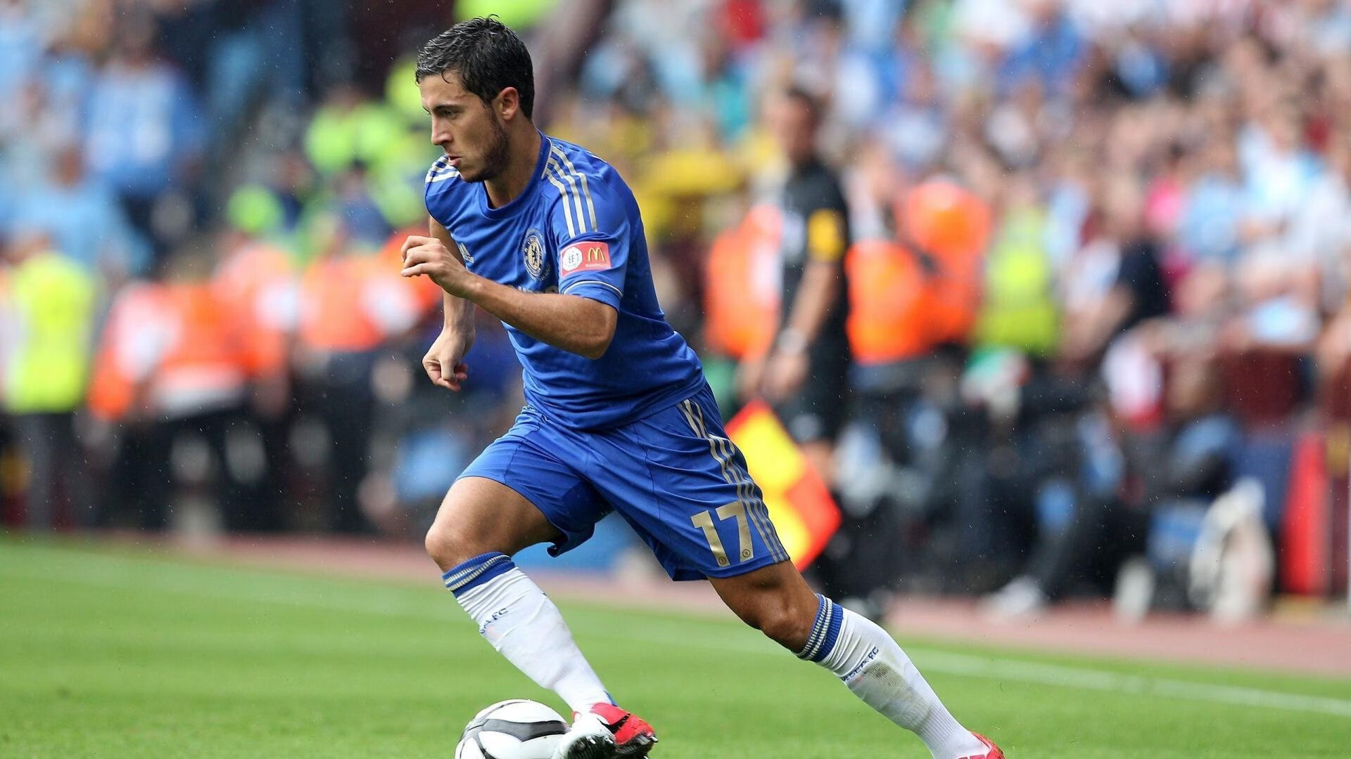 老鹰强行终结山西队，爱德华兹在焦点战证明自己